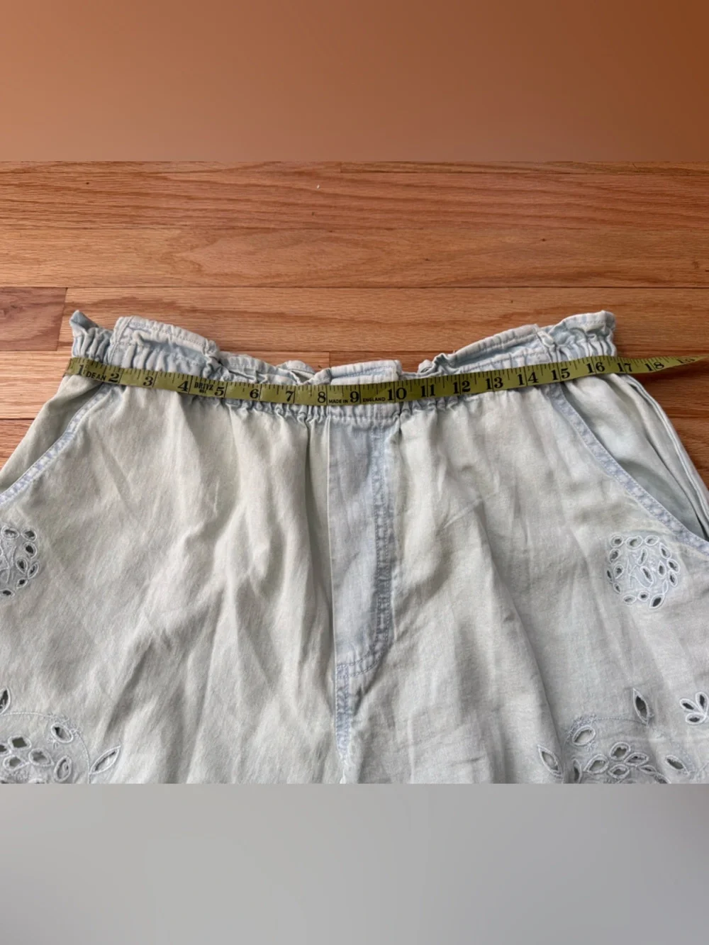 We The Free x Free People Day Break Eyelet Jeans NWT L - Picture 7 of 8